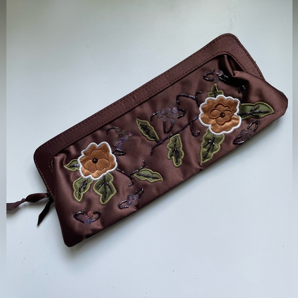 Beaded Floral Satin Clutch - Picture 3 of 9